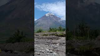 LETUSAN GUNUNG MOUNT SEMERU INDONESIA shorts [upl. by Sitra]