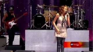 Whitney Houston quotI Look To Youquot Live HD [upl. by Lletniuq148]