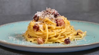 Spaghetti Carbonara Das Originalrezept in nur 10 Minuten zubereitet [upl. by Nettirb]