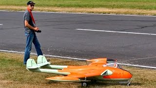 VENOM DE HAVILLAND DH112 HUGE RC SCALE MODEL JET FLIGHT DEMONSTRATION  Jetpower Fair 2016 [upl. by Bagley]