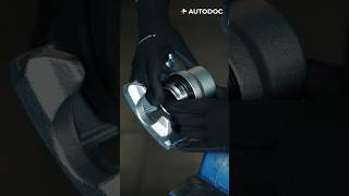 Conseil pratique  comment installer un piston de frein rapidement et facilement  AUTODOC shorts [upl. by Charley]