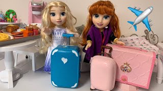 Elsa and Anna toddlers Packing for Vacation Disney Princess [upl. by Aikam]