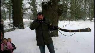 Midwinterhorn blowing in the wood near Delden [upl. by Thomasine383]