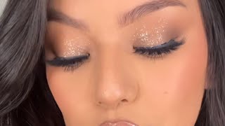 Step by step eyeshadow tutorial anyone can create with a pop of glitter ✨ [upl. by Stout]