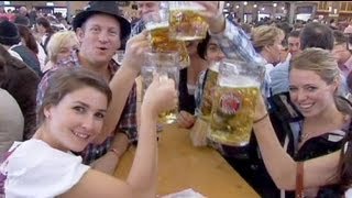 Oktoberfest até à última gota [upl. by Nyladnarb]