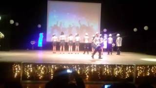 BAILE DESPACITO NIÑOS SECUNDARIA MONTESSORI [upl. by Touber]