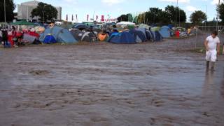 Luxury Campsite entrance on sunday  Creamfields 2012  Daresbury UK [upl. by Yornek746]