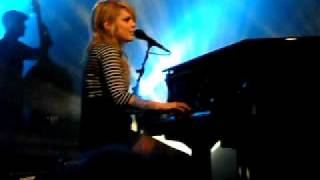 Coeur de Pirate  Fondu au Noir Live in Lille [upl. by Keily450]