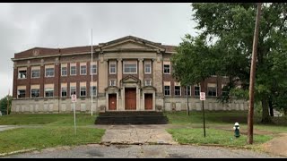 Exploring the CREEPY HAUNTED Apollo High School in Burlington Iowa [upl. by Gilbertine683]