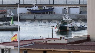 Espectacular persecución por mar de la Guardia Civil con detenidos [upl. by Linetta]