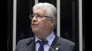 Roberto Requião critica condução da política fiscal do governo de Michel Temer [upl. by Cutter320]