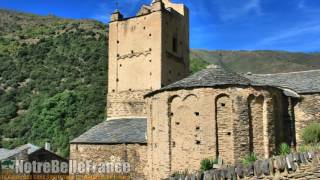 le petit village catalan dEvol notrebellefrance plus beaux villages de france [upl. by Aubree]