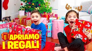 VLOG APRIAMO TUTTI I REGALI DI FIGLIACHIARA E FIGLIODIEGO RICEVUTI DA BABBO NATALE mgfc vlogmas [upl. by Aliet326]