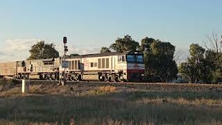 2PM9 SCT Grey Ghost to Melbourne 2524 Ararat South [upl. by Cirdek]