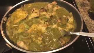 Pollo En Salsa Verde Con Nopales y Champiñones [upl. by Horten165]