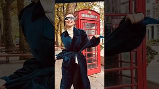 LAURA PAUSINI a Londra le rare immagini 😮😮 [upl. by Gabby]