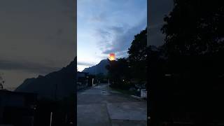 방비앵 풍등 날리기 Flying a wind lamp in Vang Vieng [upl. by Atipul]