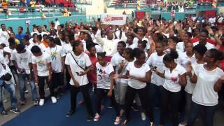 Mgr MACAIRE danse avec les jeunes catholiques de la Martinique [upl. by Anehsuc]