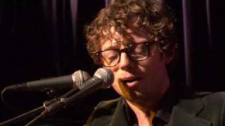 Bernhoft quotOn Timequot 1 Man Live fra Kampen Bistro [upl. by Einner]