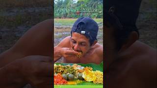 NIKMATNYA GULAI PAKU UDANG LALAPAN TERONG SAMBAL TERASI MAKAN DI SAWAH storyshortmastermakan [upl. by Ardnwahsal321]