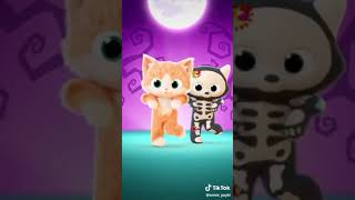 Spooky Scary Skeletons Dance Remix TikTok challenge 2021 [upl. by Hett]