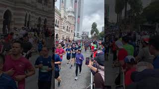 Final 200 meter to finish line Standard Chartered Kuala Lumpur Marathon 2024 Part 1 shorts klscm [upl. by Felicdad98]