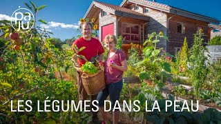 Cette famille a choisi l’autonomie alimentaire et produit presque tout ce qu’elle mange [upl. by Ardnassac]