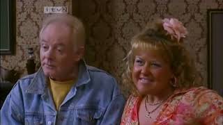 Coronation Street Les Battersby Scenes  Episode 837 [upl. by Dam]