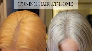 TONING BLEACHED HAIR AT HOME  Wella T18 [upl. by Ellennoj]