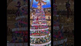 El Gran Árbol y Vitrinas de Navidad de Galerías Lafayette en París 2023 shorts short [upl. by Resiak]