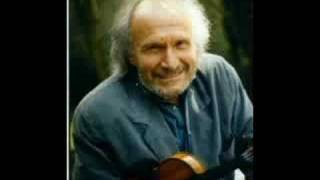 Ivry Gitlis plays Valse Sentimentale by Tchaikovski [upl. by Yeslek797]