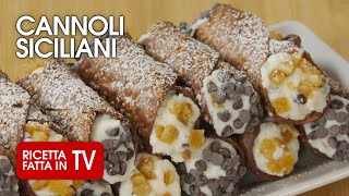 CANNOLI SICILIANI di Benedetta Rossi  Ricetta TV Fatto in Casa per Voi [upl. by Nurat]