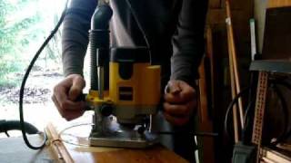 DEWALT bovenfres 1100w DW621K [upl. by Ardnahsal]