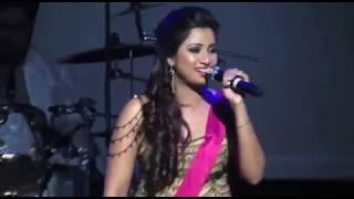 Piya O Re Piya Live Shreya Ghoshal and Hrishikesh Ranade [upl. by Maisey725]