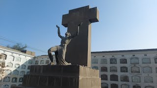 CEMENTERIO PRESBÍTERO MAESTRO  Tumba de bruja Niño Ricardito y más 😮 [upl. by Haman]