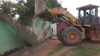 Vivez la destruction des habitations sur les avenues Dodome et Zaire dans la Quartier de la plaine [upl. by Nadda233]