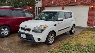 My clapped out 2012 Kia Soul  Wagon 4dr 4 cylinder start up  tour [upl. by Carlina]