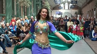 De Hallen Amsterdam MiddenOosterse Muziekdag  Buikdanseres Aisa Lafour [upl. by Ahsinwad]