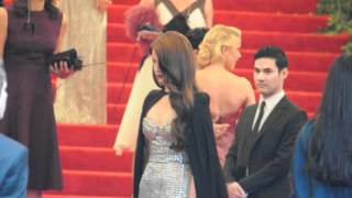 Lana Del Rey at Met Gala 2012 [upl. by Shaff]