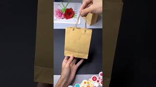 Cómo hacer bolsas de papel para regalos Manualidades con papel fáciles [upl. by Konstantin]