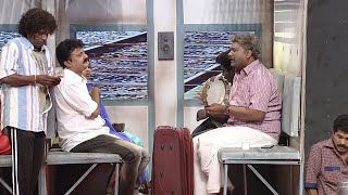 ThakarppanComedy I A hilarious train journey I Mazhavil Manorama [upl. by Catriona]