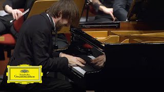 Daniil Trifonov Hannu Lintu – Schumann Piano Concerto in A Minor III Allegro vivace [upl. by Emoraj]