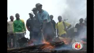 Kiamaiko residents demonstrate over insecurity [upl. by Nagar605]