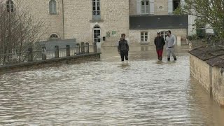 En Bourgogne un village inondé par la crue subite des cours deau  AFP Images [upl. by Meean567]