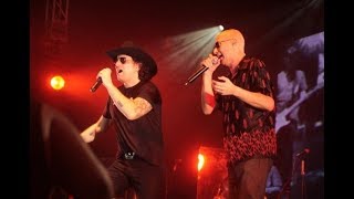 El salmón Indio Solari y Andrés Calamaro en el Estadio Único de La Plata 20122008 HD [upl. by Salohcin567]