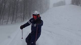 Samuser à skier dans la poudreuse par FRED LÉPINE [upl. by Anirtap893]