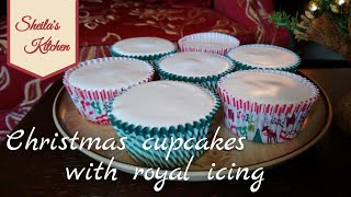 Christmas cupcakes with royal icing – perfect easy cupcakes for Christmas [upl. by Cherilynn]