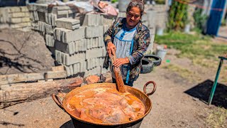 Toda la COMIDA es GRATIS en este pueblito de Michoacán  Cuparátaro [upl. by Marylinda]