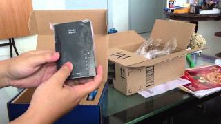 Unboxing Linksys Powerline AV Wireless Network Extender PLWK400 [upl. by Ernaline]