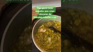 Tips para coser tus nopales cascarasdetomate food foryourpage [upl. by Enyalb381]